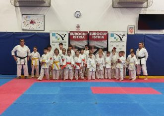 35 članova Karate kluba Finida polagalo za početničke i više pojaseve (kyu zvanja)