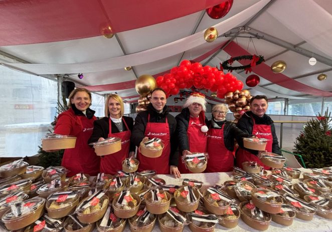 Badnje jutro na Adevntu Poreč uz bakalaj, druženje i ugodnu glazbu