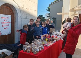 Dar iz Kaštelira za afričku djecu