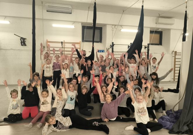 Plesačice USB-a plešu na svili: Nakon Funtane i Trsta priredbe stižu u Pazin i Poreč