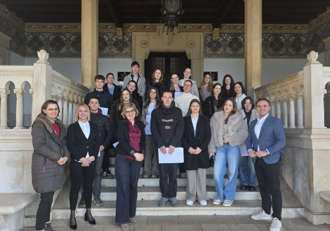 Poreč i ove godine stipendira stotinjak učenika i studenata
