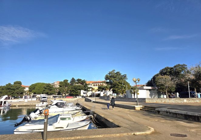 POVIJESNA OBNOVA: dio porečke rive nakon više od pola stoljeća dobiva izgled kakav zaslužuje