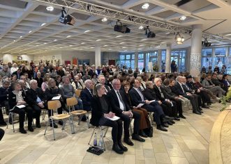 Gradonačelnik Peršurić na svečanosti u prijateljskom gradu Poingu