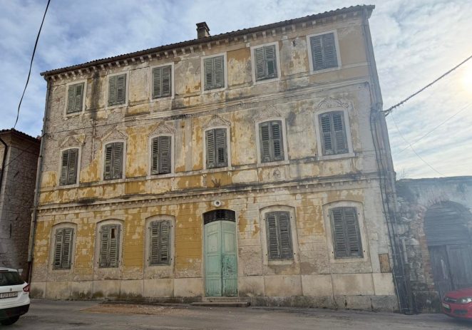 Sudjelujte u online anketi i dajte mišljenje o projektu coworking centra u zgradi stare škole u Vižinadi