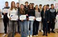Učenicima Srednje škole Mate Balote dodijeljene diplome za međunarodno natjecanje Best in English