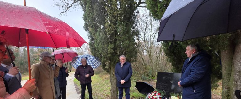 Komemoracija Valenti 1