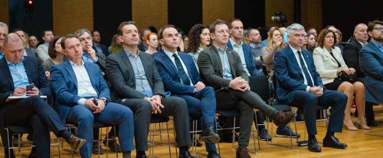 Forum / Lone / TZ Istra / 02022026