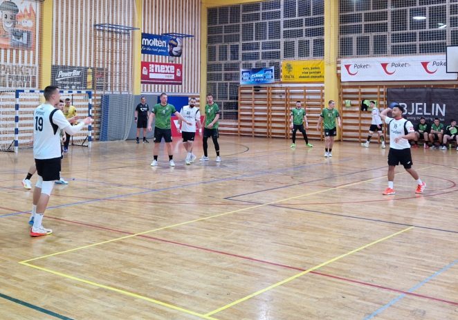 Rukometaši Poreča iz Vinkovaca se vraćaju praznih ruku nakon poraza od Bjelin Spačve 21:22 (9:13).