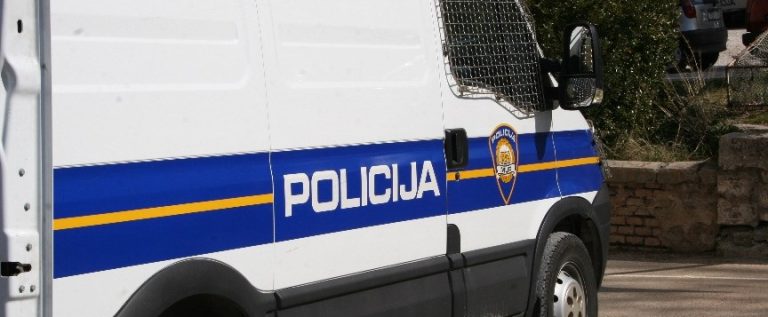policijski auto marica