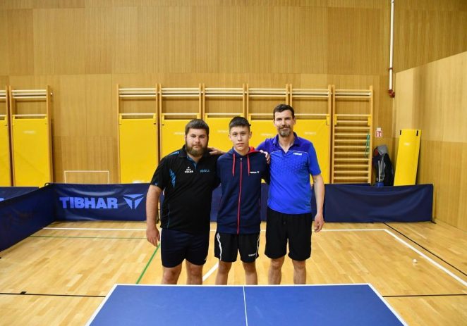 Proteklog vikenda stolnotenisači Vrsara odigrali su doma prvenstveni i kup susret