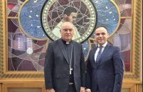 Biskup Štironja održao prijem za gradonačelnika Peršurića povodom Uskrsa