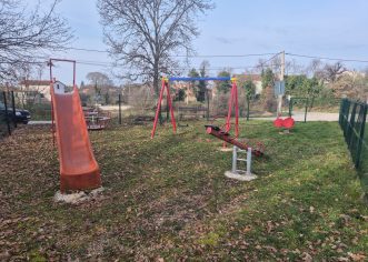 Dječje igralište u Vranjem Selu (Vižinada) uskoro će biti znatno sigurnije i dostupno cijele godine