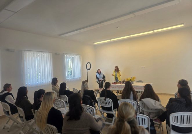 Tečaj šminkanja u Funtani: Savjeti za svakodnevni make-up koji zaista funkcioniraju