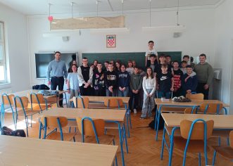Načelnik Općine Vižinada u posjeti osmašima Osnovne škole Jože Šurana