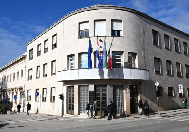 Istarska županija osigurala 300.000 eura za sufinanciranje korištenja obnovljivih izvora energije i energetske učinkovitosti u obiteljskim kućama