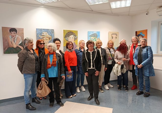 U galeriji Likovne udruge Atelier Agata u Novigradu otvorena  je skupna izložba članova Društva likovnih stvaratelja iz Pazina