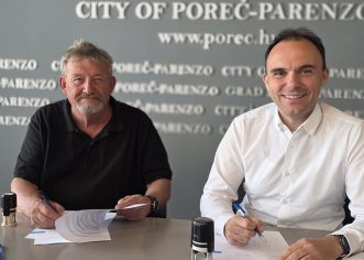 Grad Poreč: potpisani ugovori za podršku porečkim poljoprivrednicima i pčelarima