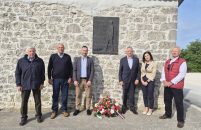Polaganjem vijenaca odana počast narodnom heroju Joži Šuranu