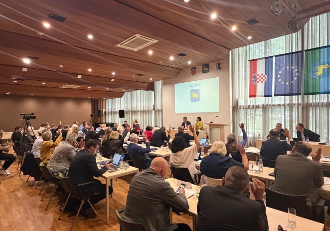 Rebalansom Proračuna osigurana sredstva za besplatan prijevoz istarskih srednjoškolaca