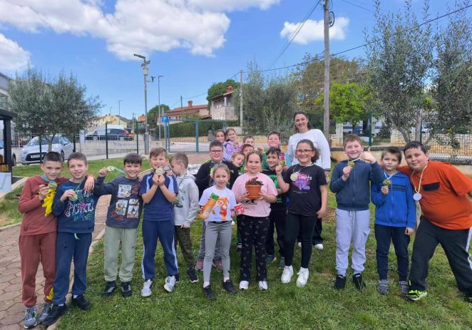 Općina Kaštelir-Labinci ulaže u edukaciju najmlađih: Kroz igru i edukaciju kaštelirski školarci obilježili Dan planeta Zemlje
