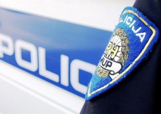 Policija istražuje protupravno ponašanje navijača u Poreču