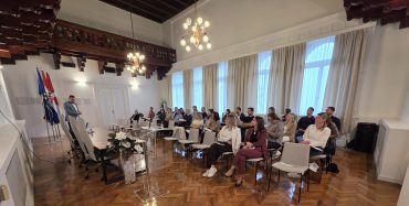 U Gradu Poreču održana besplatna edukacija za poduzetnike AI u svakodnevnom poslovanju