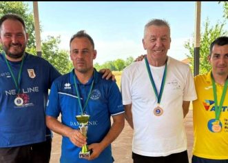 Davor Legović, boćar Montižane prvak Istre u bližanju i izbijanju u krug