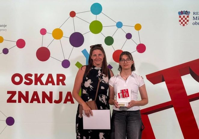 Oskar znanja u rukama Tihane Melon, učenice porečke srednje škole Mate Balota