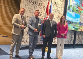 Općini Kaštelir-Labinci-Castelliere-S. Domenica odobreno više od 18.000 eura za obnovu dječjeg parka u Kašteliru