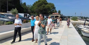 Novouređeni dio porečke šetnice kroz lučicu i porečku marinu sve atraktivniji i posjećeniji