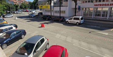 VAŽNO ZA VOZAČE Novo uređenje parkiranja u Poreču: Širi se zona naplate, mijenjaju pravila za povlaštene karte