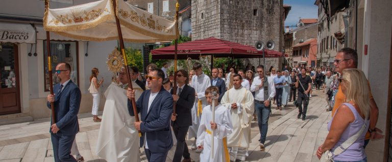 Tijelovo1