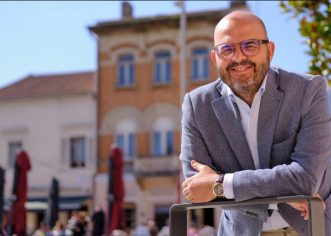 Gradski vijećnik Alen Kalčić na sjednici Gradskog vijeća postavio pitanja o proračunu, hitnoj pomoći i širenju naplate parkiranju u Poreču