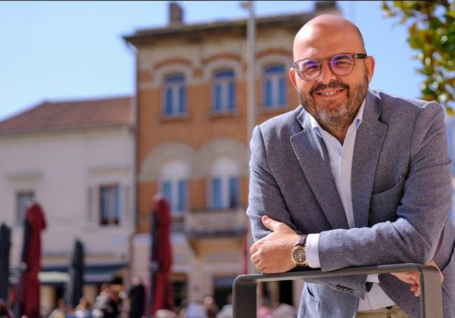 Gradski vijećnik Alen Kalčić na sjednici Gradskog vijeća postavio pitanja o proračunu, hitnoj pomoći i širenju naplate parkiranju u Poreču