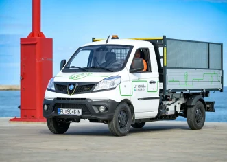 Usluga Poreč nabavila novo električno vozilo namijenjeno sakupljanju košarica i manjeg otpada na području grada