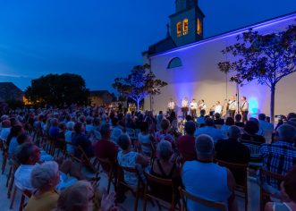 Klapa Kampanel ponovno donosi čaroliju dalmatinske večeri u Funtanu