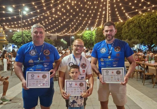 Naši pizzaioli postavili  Guinnessov rekorda: U Napoli-u ispekli više od 12.000 pizza!