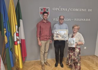 Općina Vižinada-Visinada zahvalila don Leonardu Krakanu na 12 godina služenja lokalnoj zajednici