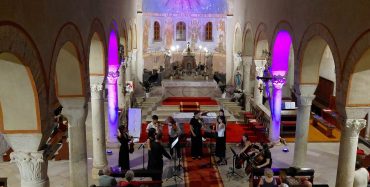 Glazbena čarolija u Svetom Lovreču: Komorni orkestar „Muzikon“ oduševio publiku u bazilici sv. Martina