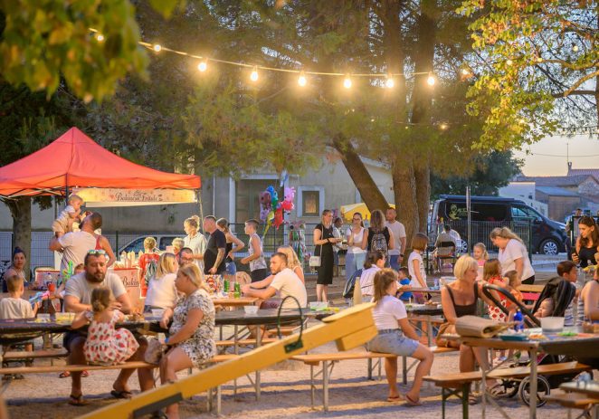 Kids Night u Kašteliru okupio najmlađe na večeri kreativnosti, igre i druženja