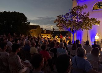 Večeras u Funtani BIG BAND PULA, IVA GORTAN I DANIELE FERRO – „ŠEZDESETE“