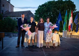 FUNTANA: Dodijeljene nagrade za najljepše balkone, okućnice i poslovne prostore