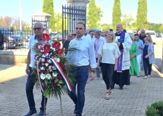 Položeni vijenci povodom Dana pobjede i domovinske zahvalnosti i Dana hrvatskih branitelja