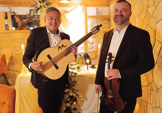 Svjetlost svijeća i zvuci žičanih instrumenata: Candlelight koncert ove subote na lovrečkoj kuli Funtanela