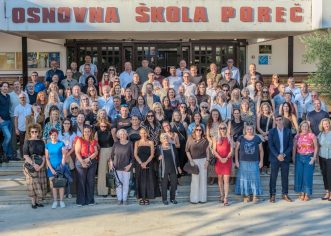 Emotivan povratak u djetinjstvo: Porečki osnovnoškolci proslavili 35 godina od završetka škole