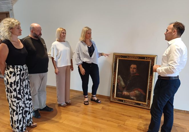 U Poreč vraćen portret biskupa Francesca de Polesinija – kulturna baština nakon 80 godina ponovno u svom gradu