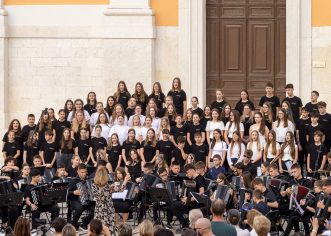 „Harmonikaški orkestar i zbor u našem gradu“ u četvrtak, 24. rujna na Trgu slobode