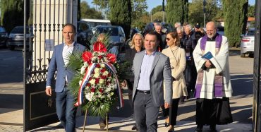 Povodom blagdana Svih svetih i Dušnog dana delegacija Grada Poreča-Parenzo položila vijence na Gradskom groblju