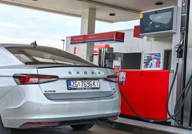 Premium gorivo, vrijedi li te cijene i što zapravo donosi